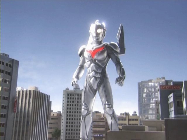 ウルトラマンノア バラージの盾 プロップ造形 みつ 発光ネクレス