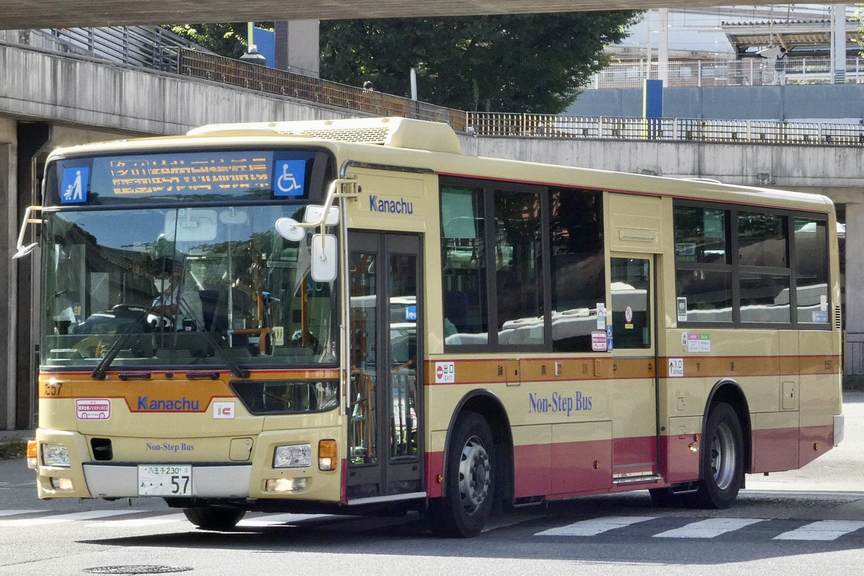 モナコ8/1-8/4は旅行中で発送不可様•*¨*•.¸♬︎ 無事に文明があるところまで帰ってこれました！ 普通に携帯が