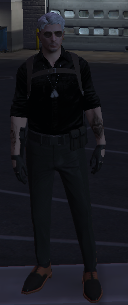 茶色ベルト黒黒.png