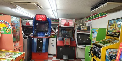 レトロゲーセン 超ザリガニ - ガンシューティングゲーム設置店まとめ - atwiki（アットウィキ）