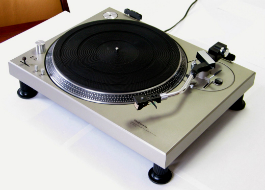 鉄道運行 テクニクス 35周年記念品 ゴールドディスク Technics SL-1200 | atmasoftwares.com.br